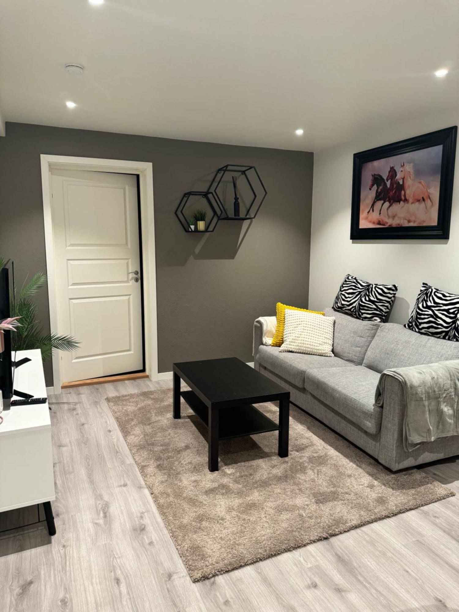 Home For Your Trip 10 Minutes From Oslo Airport With Free Parking Klofta Bagian luar foto